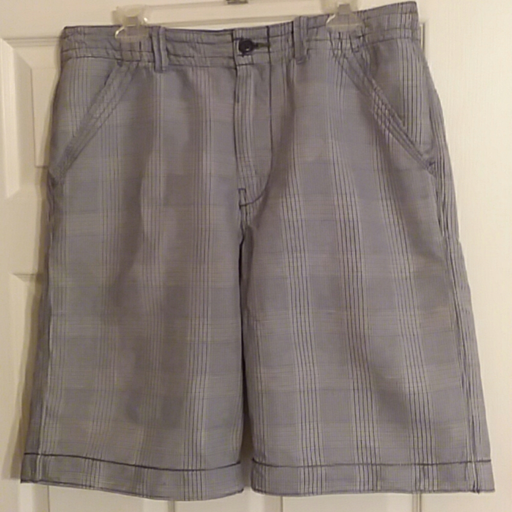 Lucky You men's shorts